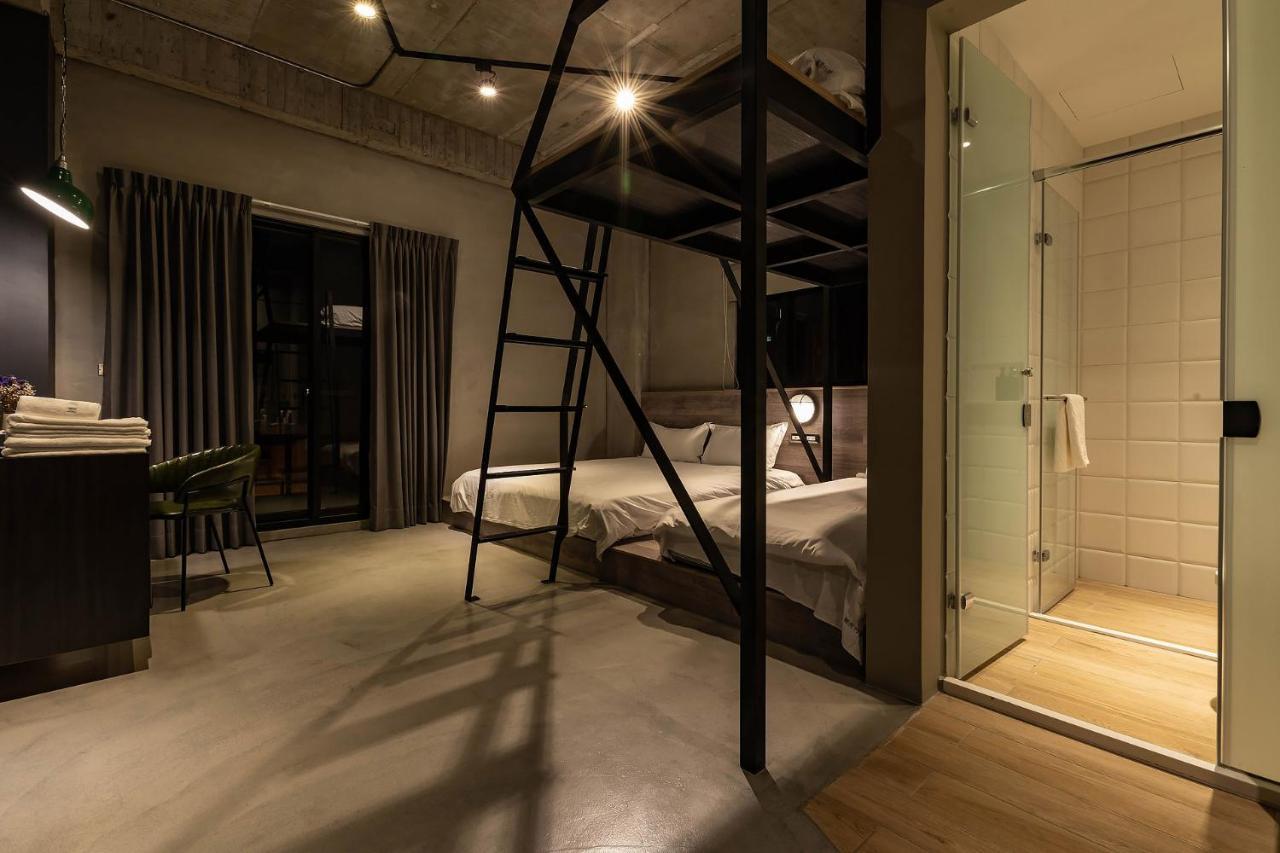 Sleeping Inn Hualien Extérieur photo