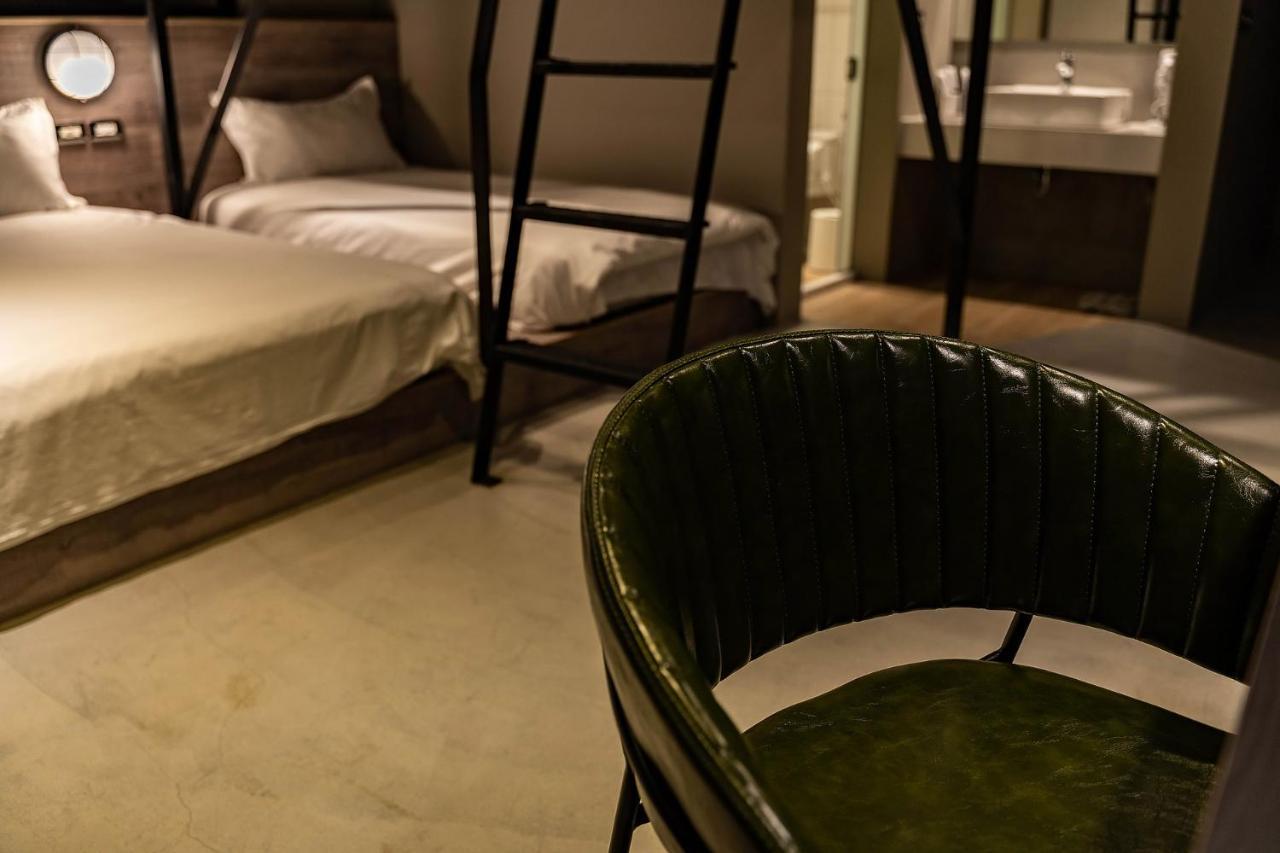 Sleeping Inn Hualien Extérieur photo
