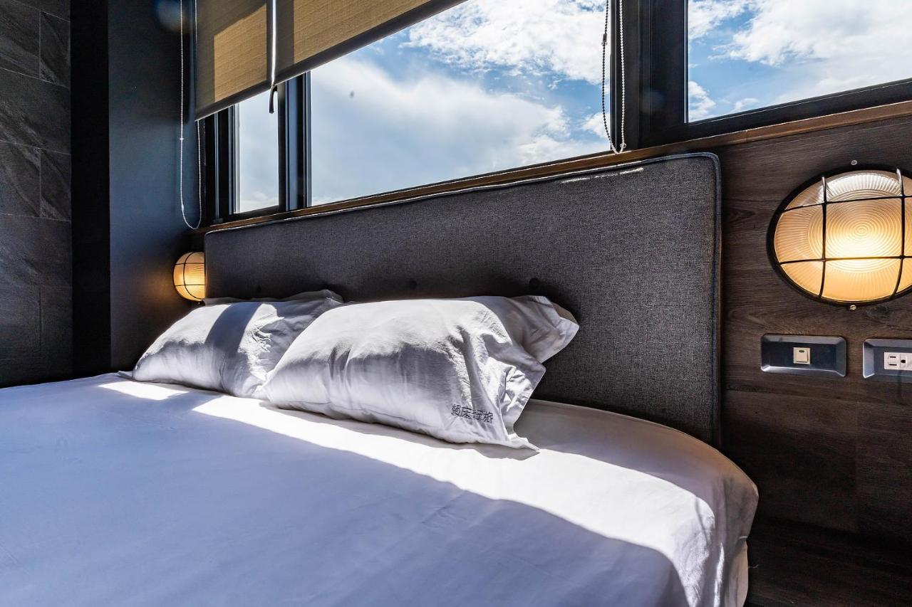 Sleeping Inn Hualien Extérieur photo